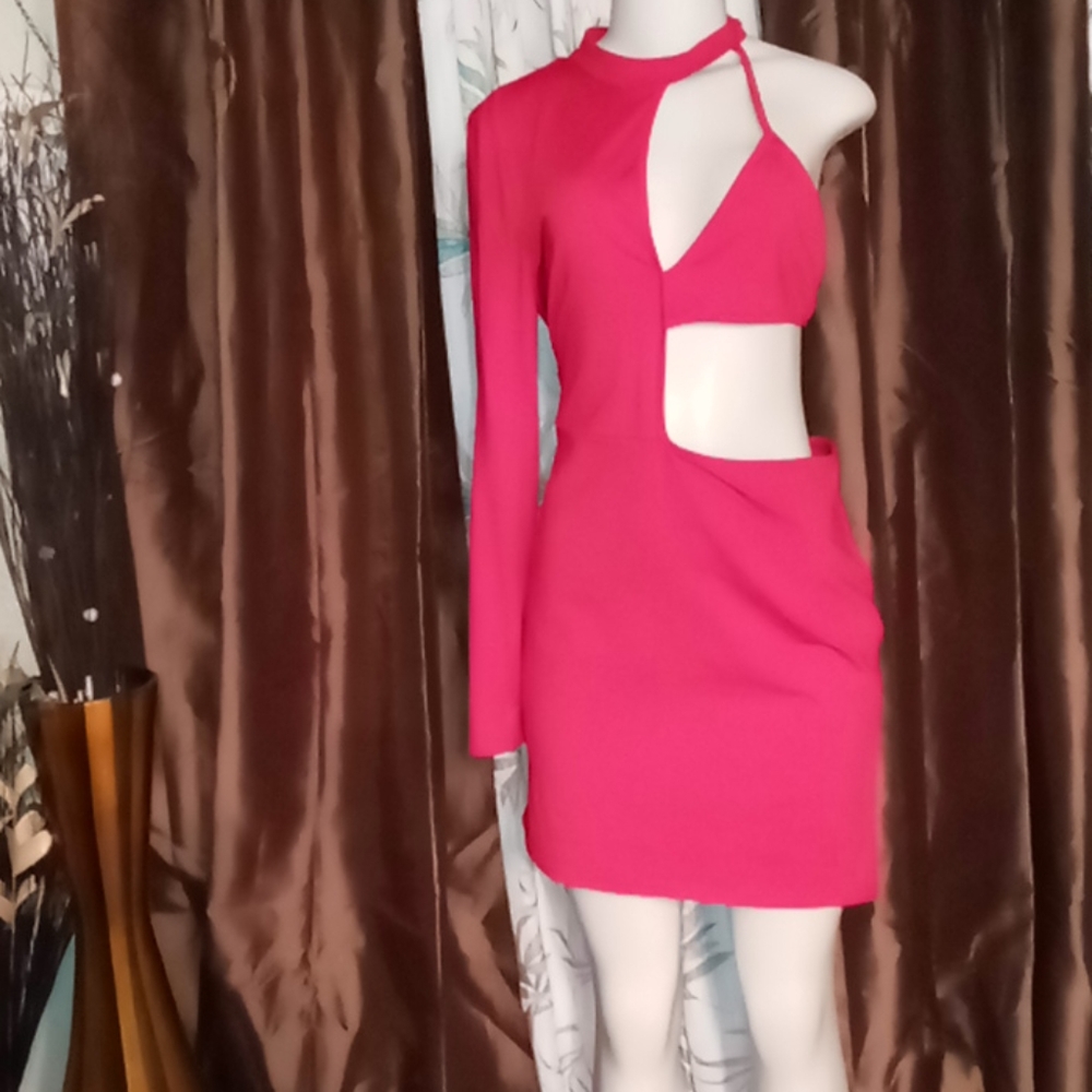 Dress - Picture 2 of 4